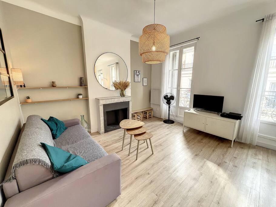 Place - Appartement Lumineux Au Coeur De La Joliette Marseille Bagian luar foto